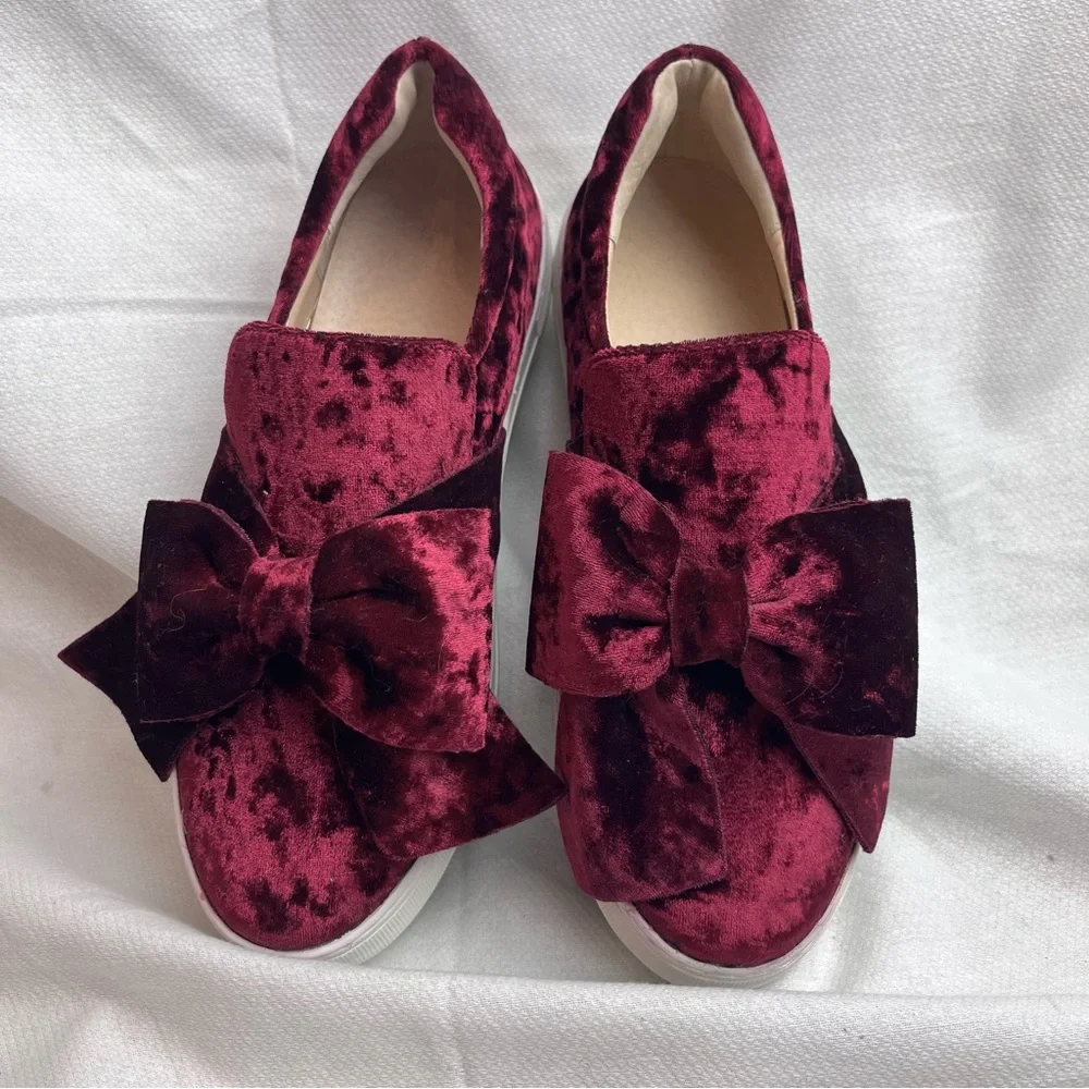 Alex and Alex Womens Babee Burgundy Velvet Slip On Sneakers Sz 7.5 - Picture 2 of 8